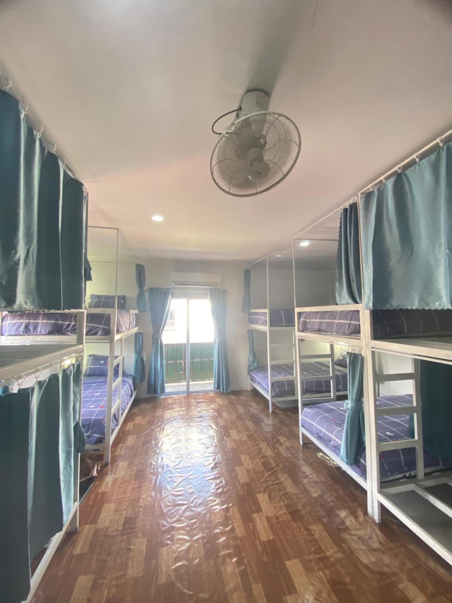 Downtown Vang Vieng Hotel Bagian luar foto