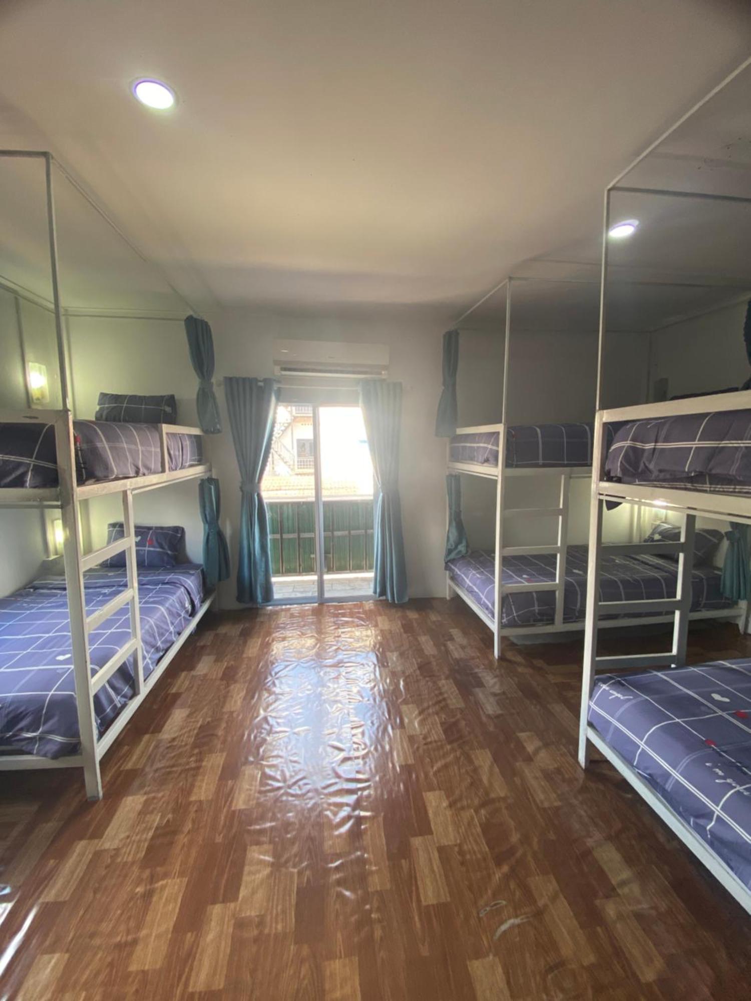 Downtown Vang Vieng Hotel Bagian luar foto